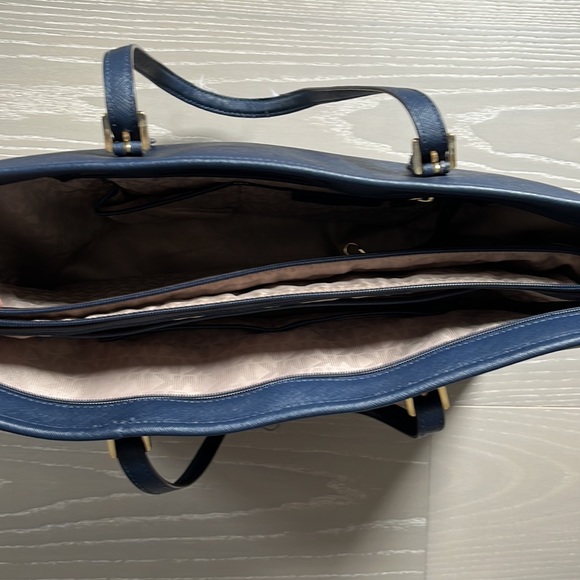 Michael Kors laptop tote - Picture 3 of 5